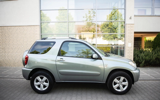 Toyota RAV4 cena 36500 przebieg: 171000, rok produkcji 2005 z Pyskowice małe 742
